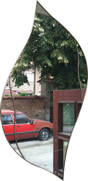 Разчупено огледало